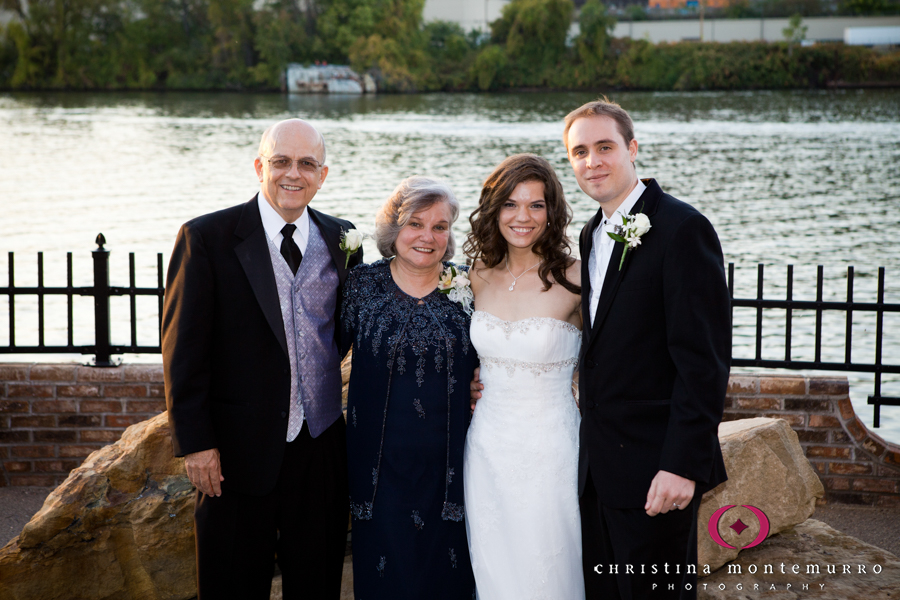 Pittsburgh Wedding Photographer Formal Family Photos