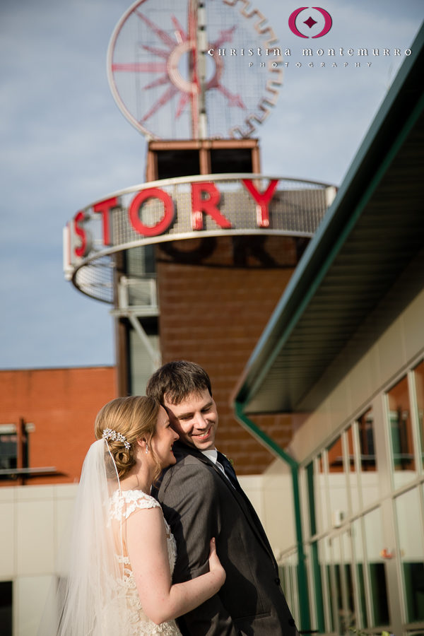 Bride and Groom on Balcony at Heinz History Center